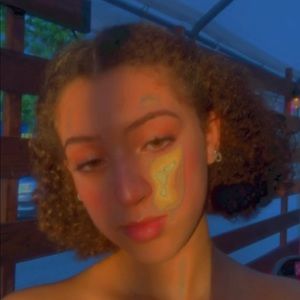 Meet your Posher, Paula